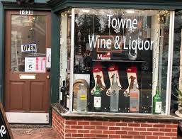 Towne Wine & Liquor Exterior
